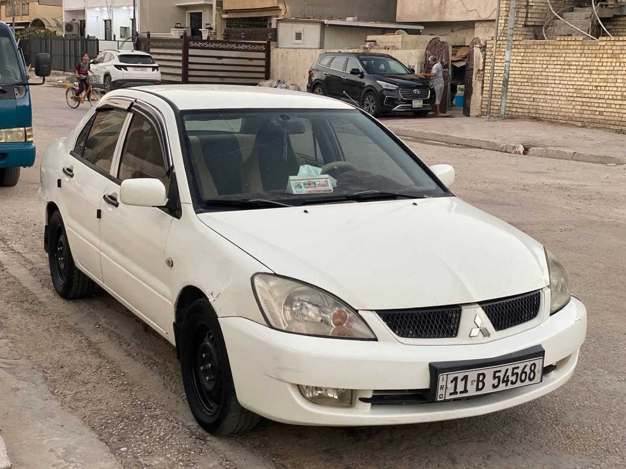 السلام عليكم عندي لانسر بيضاء موديل 2006 رقم بغداد انكليزي هزه وسنويه وأرقام جدد باسمي مصبوغه عام اكفلك قماره وتكم ومن الكلبة محرك 2000 
مكاني بغداد الدوره شارع 60
السعر /66وبيه مجال
رقمي /***********
