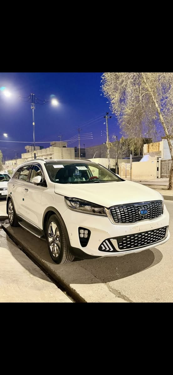 سيرنتو للبيع فقط موديل 18 فول مواصفات اعلى صفه جتي لاين محرك 4 سلندر GDi ماشيه 166 الف كلين بدون ضرر 
السعر 225 رقم أربيل ***********
