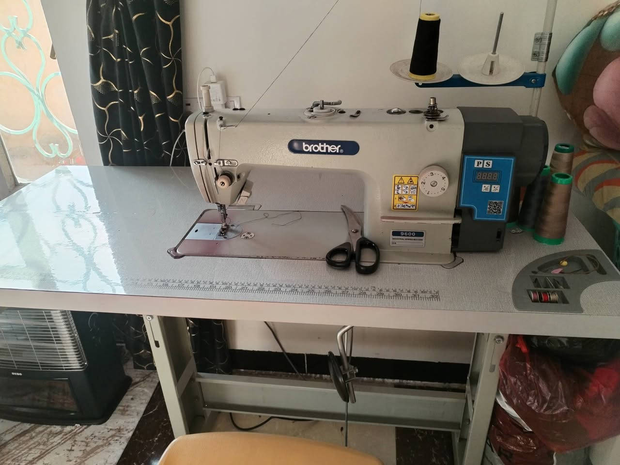 مكينه نضيفه استعمال بيت جوزه جديده وميل جديد امانه الله بس تحتاج تنضيم يخبل شغلهه ب٢٦٠وبيهه مجال بسيط❤️


**إذا كنت صاحب هذا الإعلان وتريد حذفه لأي سبب، رجاءا أرسل رسالة إلى الدعم الفني**