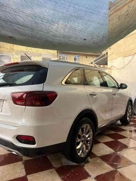 سورنتو خليجي ٢٠ بيهه باب وجاملغ حادث بسيط  مكينه  مفتوحه ماشيه ١٤٥ محرك 6 موصفات السياره 4 كامرات حساسات رقم بغداد السعر 220 وبيه مجال بسيط للاستفسار على الرقم *********** حلة
