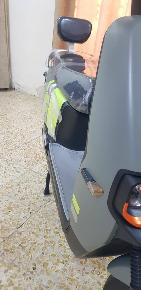 السلام عليكم 
اخوان استخدام شي بسيط اشتريتها وضميتها الي تعجبه يتفضل موديل 2025 بعدها لوك السعر مليون قفل 
مكانها بغداد النهروان 
***********
