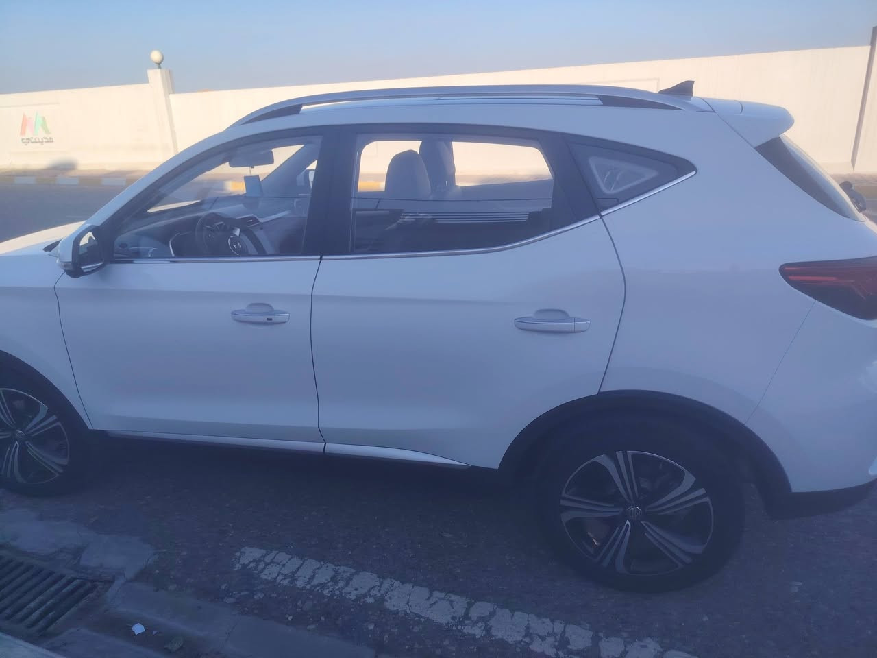 السلام عليكم mg zs 23 للبيع ***********
