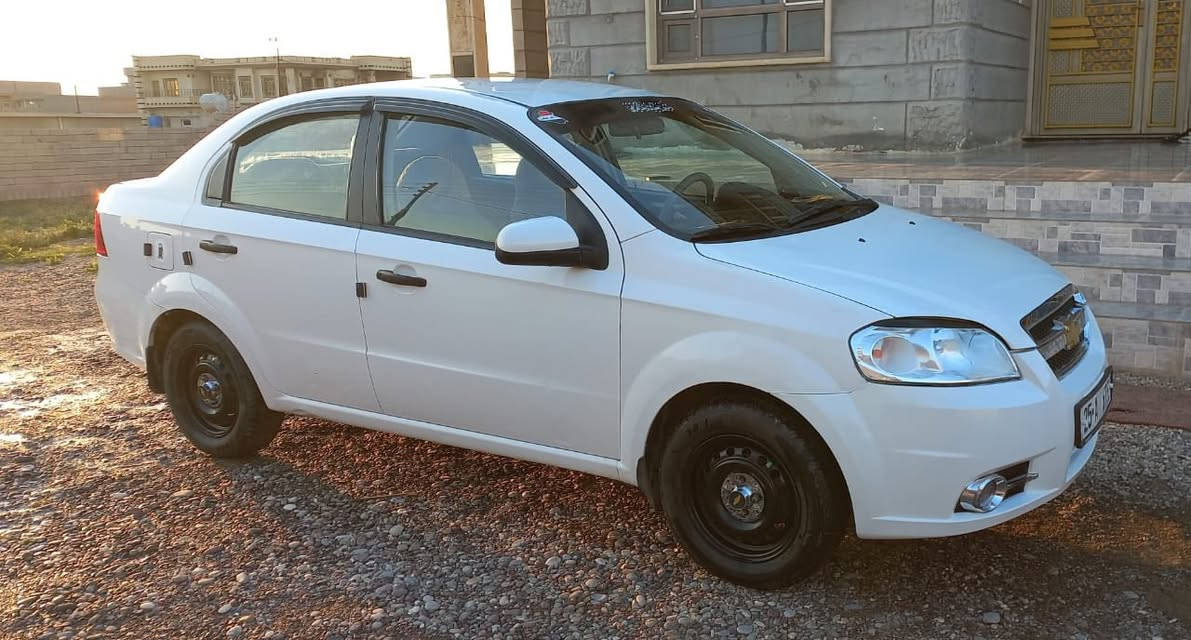 السلام عليكم للبيع افيو موديل 2008رقم دولي كركوك راعيه الشرعي بل بيجي شرط التحويل بيه تبديل قطعتين فقط بدون دواخل سياره حلوه تايرات اربعه جدد صدره نضيف كهربائيات كله شغاله السياره مايعوزه اي شي كامله مكمله محرك وگير خير من الله
         السعر (60) وبيه مجال

للاستفسار
***********
