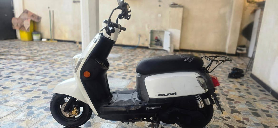 سلام عليكم من رخصه الادمن دراجه بوليسي توا مشتريهاا بعدها بوصلهاا دراجه نضيفه وما ماشيه  بعدها  جديده جيس 
 رايدها 1300 وبيها مجال حك الجيه مكاني البصره الموفقيه 

متوفر واتساب  ***********
