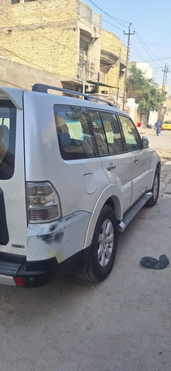 السلام عليكم
سياره باجيرو فول مواصفات ابلاديه مقفوله من الصبغ عده طخه بلجنطه بصيطه مثل ماموضحه بالصوره وشويه تنقيص كلش بصيط والسياره على ايده من سنه 2010 العنوان بغداد مدينه الصدر السعر 115وبيها مجال بصيط
االتفاصيل اكثر الاتصال على الرقم***********
