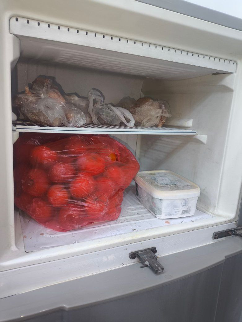 ثلاجة كرافت 18 قدم 
شغالة تجميد فوك وجوة 
نظيفة جداً 
للاستفسار عن السعر خاص 

مكاني الحسينيه راشدية


**إذا كنت صاحب هذا الإعلان وتريد حذفه لأي سبب، رجاءا أرسل رسالة إلى الدعم الفني**