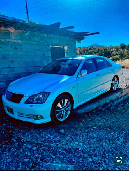 شاهینە 
تبرید و گەرمی مەزبوت 
ناو ڕەساسی 
کوشن کارەبا 
هەموو گیانی ئیشەکات مەزبوت 
ڕۆن و هایدرۆلیکی تازە گۆراوە 
تایە و بانسی تازەیە 
داشبلی زۆر جوانە یەک نوقسانی نیە  
‎بەس موسە و سەیارەی مەعرەز نیەTB
نرخی ٦٥ و معامەلیە 
ژمەرەی تەلفۆن *********** WhatsApp~vibar Telegram هەیە
