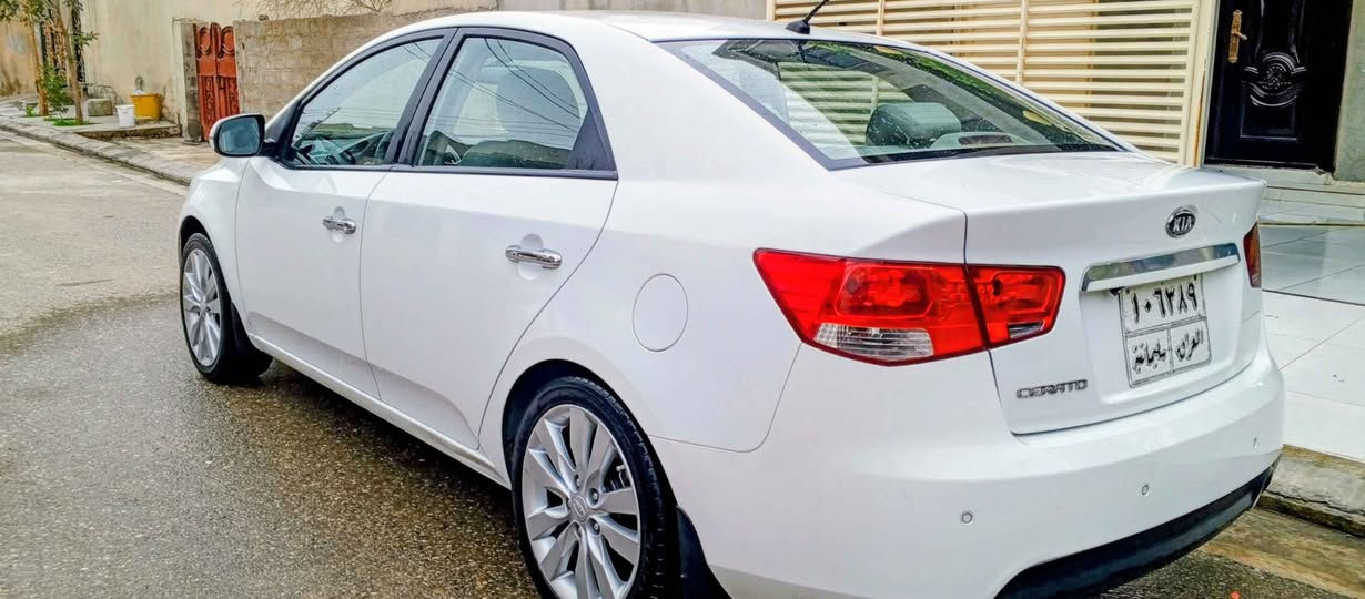 سێراتۆ مۆدێل 2012 بێ بۆیاغ بێ سارد
 گێر مەکینەی لۆک بەشرت  سیارەکە ١٠٥
 هەزار رۆێشتۆە نرخ ١١٧ معمەلە 
*********** كيفري, ديالى
