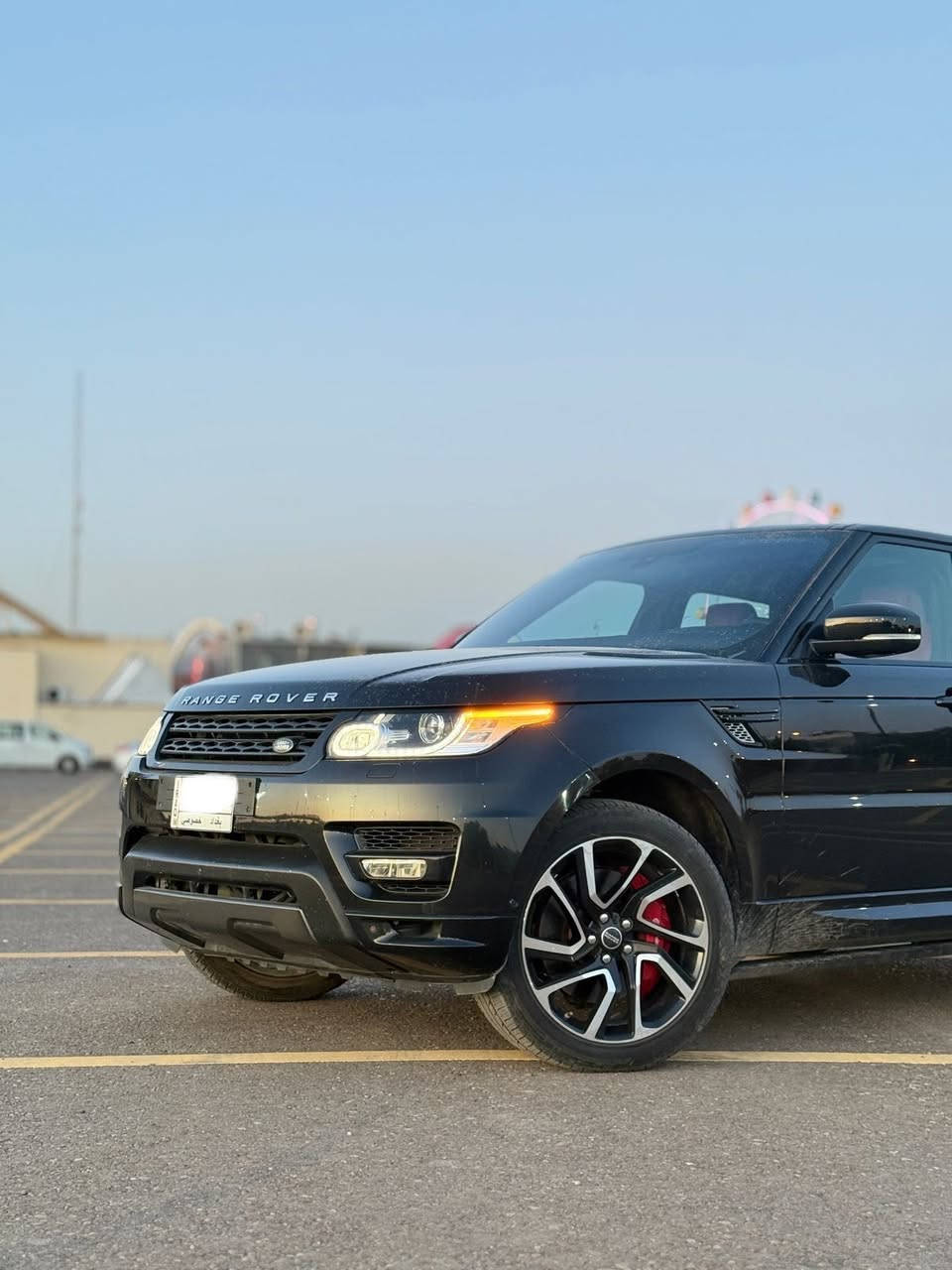رانج روفر  SPORT  سوبر چاوج 
موديل 2016 خليجية
مكفولة كفاله عامة من الصبغ والحادث 
وكفالة الكير والمكينة
فول مواصفات 1/1
اوتوبايكرافي
جكات
كشنات تدفئة تبريد 
مساج
مغلفة PPF
8 سلندر  
داخل احمر 
بانوراما - باب شفط - دواسة كهرباء - تحكمات - جلد - مقعد كهرباء - شاشة امامي خلفي - كامرة - حساس امامي خلفي .... السعر 35.000$ 
وبيها مجال 
للتواصل على الرقم  ***********

