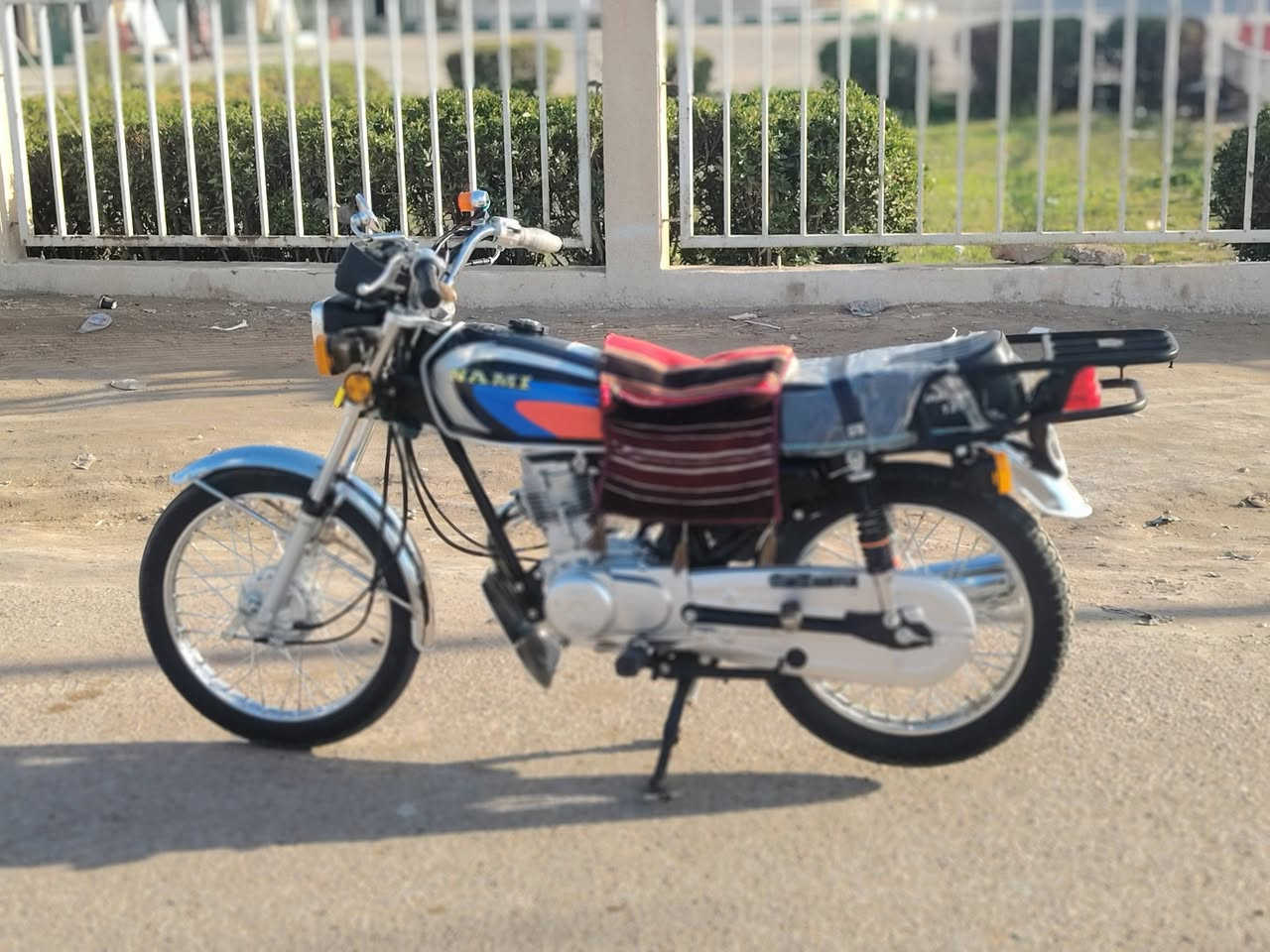 السلام عليكم دراجه لبيع تعمير الشاصي متياز 26 والباقي شلامه كله اووراق اسكنر دراجه شوفت عينك نضافه فول المكان بابل ابي غرق مقابيل عامود 244 السعر 800 وبيه مجال شي قليل هاذا ***********
