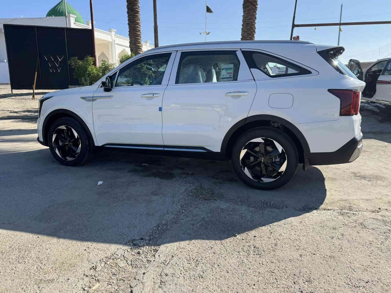 السلام عليكم سورنتو 2024وارد خليجي مكفوله كفاله عامه ماشيه (5000)على وضع شركه داخله ضمان ملاحضه سياره لجناي 
وصفات 🆗
مكينه 6سلندر 
تشغيل عن بعد☘️ 
تبريد 3قطع❄️
كشنات كهرباء⚡️
بصمه تشغيل 
اناره محيطيه  
امري شفط 
اشاير بل مري 
بصمه ابواب 
شحن لاسلكي🔋
تحلكم ستيرن جهتين
شفتات ستيرن
عدسات اماميه LED 
قماره حديد 
ويل حجم 19
شاشه متصله
كشاف ضبابي LED
صندوك كهربائي 
شاشه كار بلاي
7راكب 
بردات خلفيه بلادي 
السعر 325$ قفل 
مكان سياره :الانبار خالديه
***********
