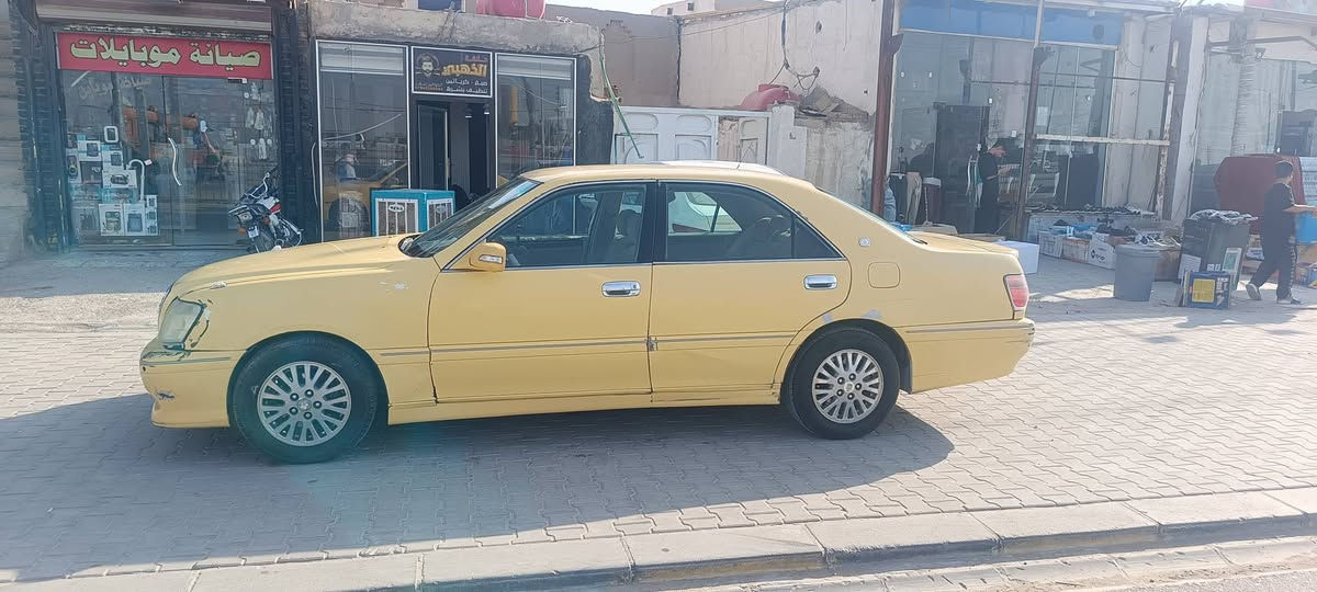 ملكه موديل 2000 اصل نجف اضباره كصه قماره مكينه سي9 جديده شاصي 75 اربع دكم  تبريد ستونه مبدل منضومه كامله عليه خطه نجف بغداد غرامات ينزلن من السعر اتصل وبيك خير وتدلل ***********
