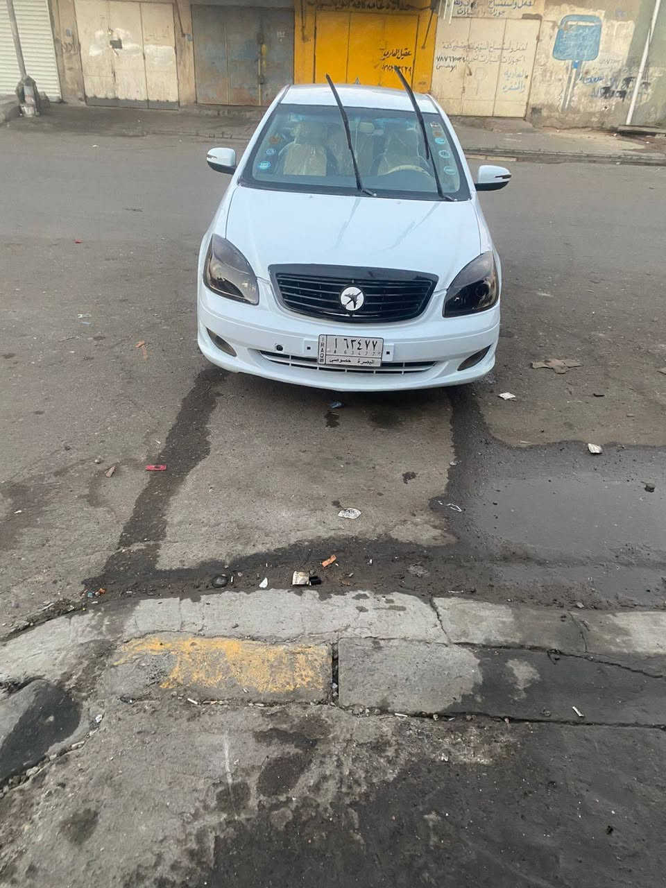 جلي موبل مديل2012 السيارة مصبوغه جماليه بيه مدكر أمامي مبدل فقط السياره جاهزه من كلشي مكينه كير عادي تخم تاير حداديه كله جديد السياره جاهزه للشارع وين مايعجبك اطلع شاشه تاب ولايت زنون ارضيه جلد السعر 45 وبيه مجال *********** السنوية بعده ما صاقطه  مكان السياره بصره
