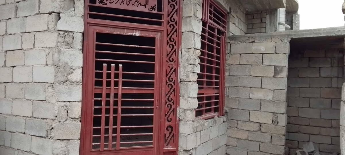 هيكل للبيع مساحه ١٥٠ متر في دوانم البهراط شارع  للستفسار أكثر الاتصال ***********
