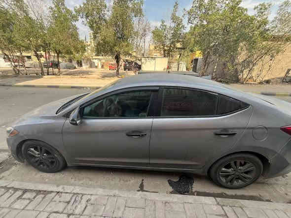 السلام عليكم، الانتر 17 أمريكي حادث صندوق مصبوغة حزام للجمالية وصور ما قبل الصبغ موجودة حدادية جديدة تخم تاير جديد مكان بغداد مدينة الصدر السعر 115وبيها مجال، ***********
