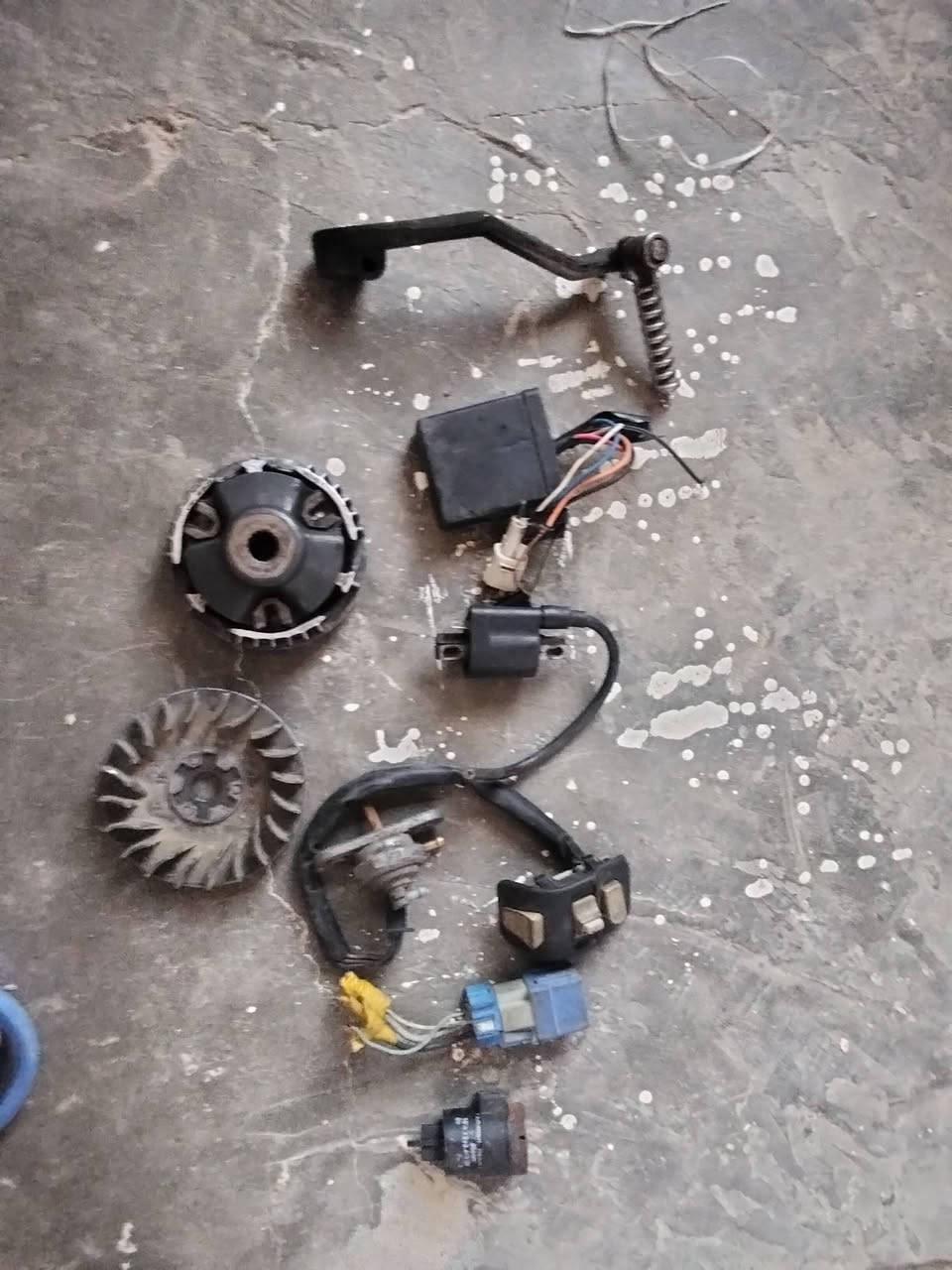 غراض دراجات ماكس اصلي تفصيخ مدينه الصدر***********
