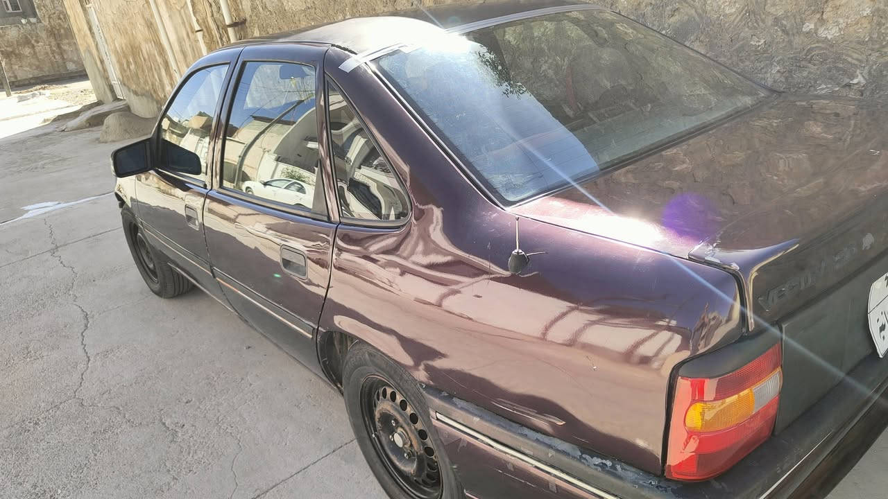 من رخصه الادمن
السلام عليكم للبيع اوبل فيكترا حجم 20 موديل 92 اوتوماتيك رقم سليمانيه سقف سلايت قفل مركزي بدون بطاقه بنزين شرط تحويل سنويه حد 2026 4/4 سعر 38 وبي مجال،وعليها غرامه 550,000الف ينزل من السعر صاحب الشرعي بالسليمانيه صبغ عام#***********
