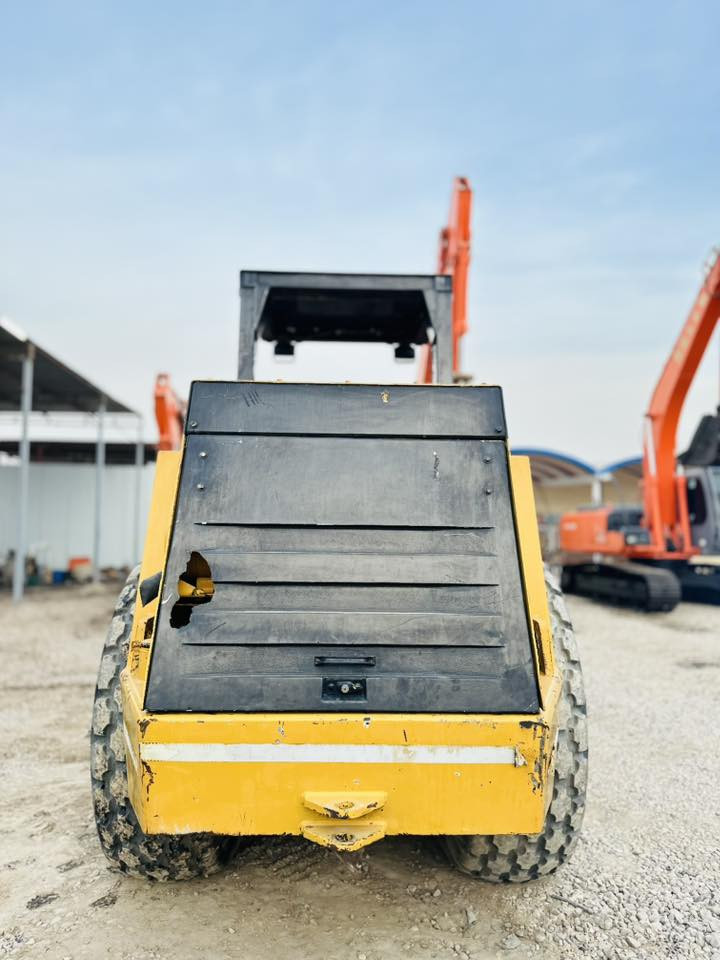 على بركه الله 🙏
#يتوفر لدى شركه عباس فاضل الكرعاوي 
لتجاره الاليات الثقيله 

#BOMAG_213D
موديل 94دويز 6 سلندر ☑️
#دخول_جديد بسم الشركه ✅
درام داخلي. المرغوب ⛰️
📍المكان _ بابل الشوملي (طريق الحولي )

#الاستفسار***********وتساب 
#الاستفسار***********
