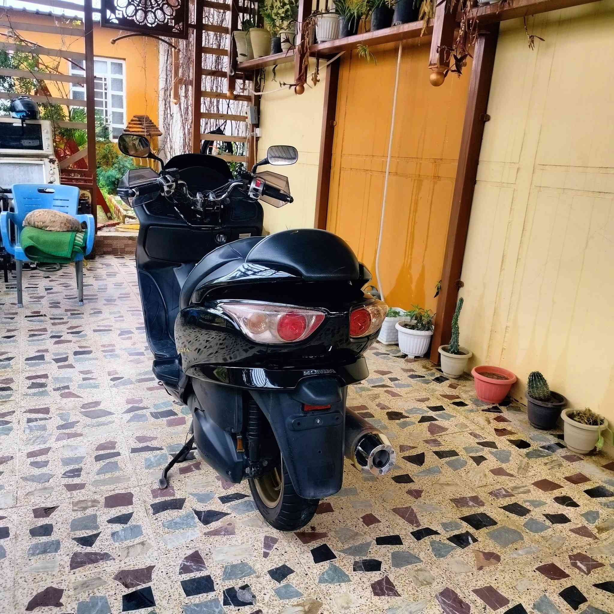 شبابنا الطيبه السلام عليكم
1_ فورزا صفر 9 عميه خرسه شرط مكينه جويتر ✅

2_ يدات تدفيه مسجل بلوتوث شاحنة موبايل شغال ✅

3_ كيج حماوه_ بانزين اشاير لايت عالي ناصي زينو ✅

4_ استاند حساس تحريكه ومعدل شرط شلعه نار ✅

 ماطور فول  مكينه شرط جيب الف فيتر معك ABG

5_ كلجات تايرات دبلات جدد الدرع نضيف كما موضح✅

6_جاهزه ما تصرف ربع وعلى كلامي مبارك ع ياخذها✅

7_ مكاني موصل  خاص مفتوح  ✅ 
8/‏ بي واتساب   ‪  0775 443 1226‬‏‬‏‬‏✅

8 ما عجبك لا تعلق ولا طب خاص تحياتي 🤍         ✅

9_ السعر مليون 250  وبيه مجال  مبارك عل يخذو ✅
