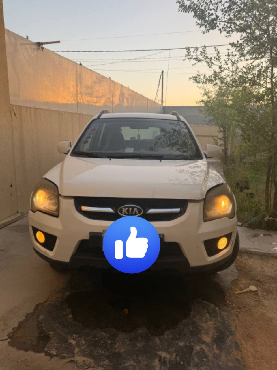 سلام عليكم
كيا سبورتج موديل ٢٠٠٩ 
السياره حلوه ونظيفه 
بيه بس باب السدر نهايته بي صبغ فقط هذا الضرر
الباقي مكفول 
السياره سعره ١١٨ وبيه مجال 
ورجاء لحد يجي ويكلي تغني وهذا مو سعره 
وجماعة المعارض وبياع شره لحد يجي ويكلي الي بيه خبزه 

للأستفسار فقط واتساب او اتصال ***********
السياره بأسمي وتحويل ثاني يوم
مكاني نجف

