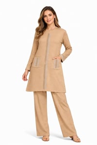 قياس ٤٤ • ملابس