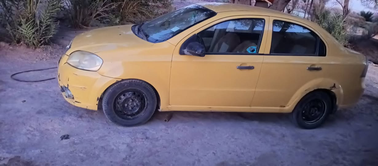 السلام عليكم 
للبيع
 افيو خليجي موديل 2010 محرك مفتوح 1400 كير عادي سنويه تنتهي بشهر الرابع المالك موجود يداور باي يوم تريد محرك مجفت صارله شهر  عوزه نقوصات الكير يريد تبديل قلايج لان ماتاخذ الخامس 
رايده 35 وبيه مجال  والشراي بيه خير ويدلل 
المكان المثنى الرميثه 
رقم ***********
