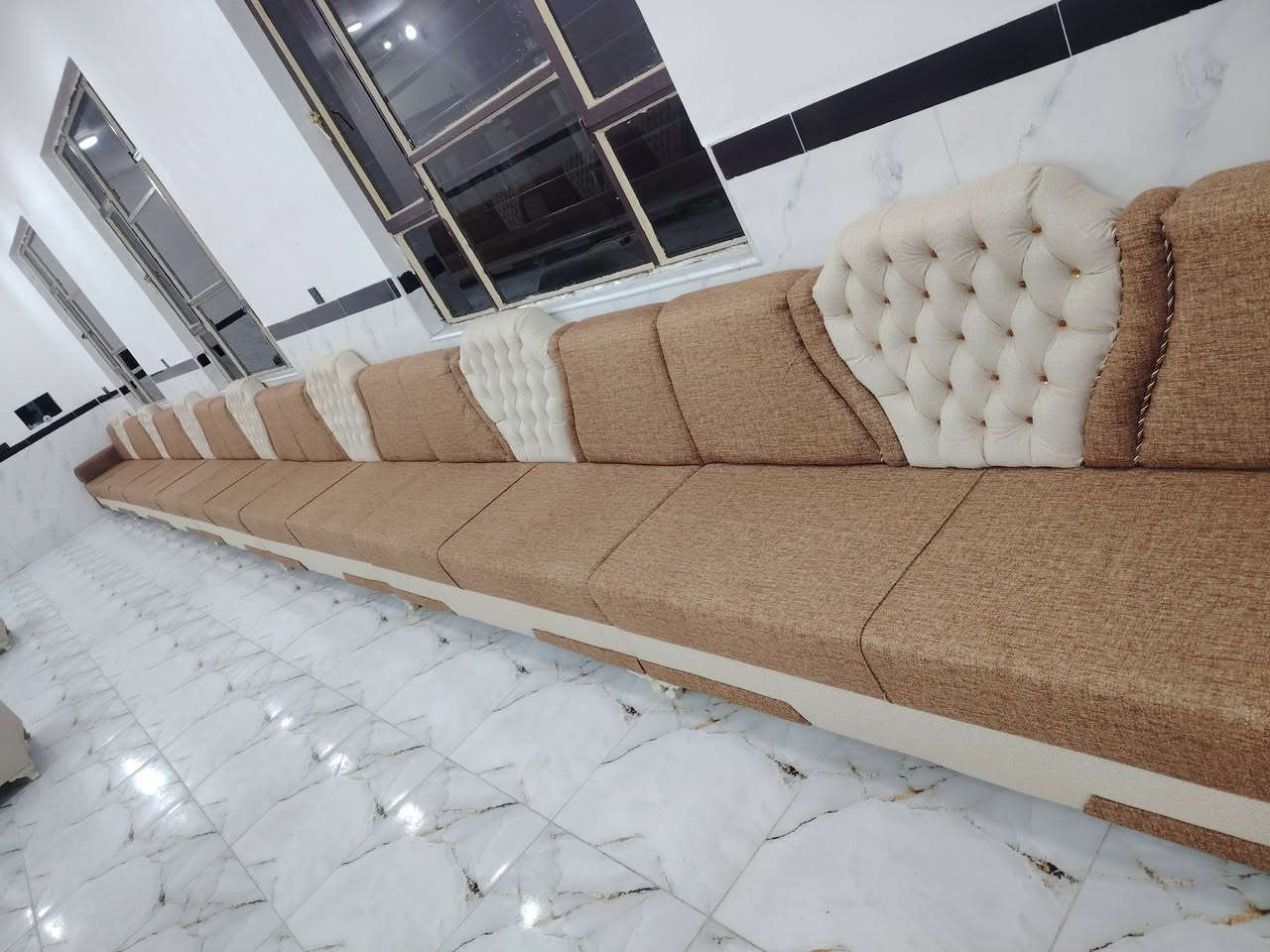 الله لك الحمد ومنك التوفيق
تم تسليم ديوان الأخ أبو ميمون في منطقة السده
شايف كل الخير تتهنون بي ان شاء الله
بلاويد الأسود الوح الروسي
سفنج مميز اول قماش تركي
للاستفسار الاتصال على الرقم***********
