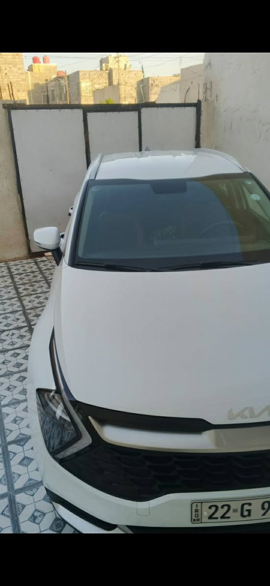سلام عليكم لبيع سبورتج موديل 24 رقم اربيل ماشيه 16 داخل اسود مكفوله على وضع الشركه الستفسار على الرقم *********** مكاني البصره حي المهندسين
