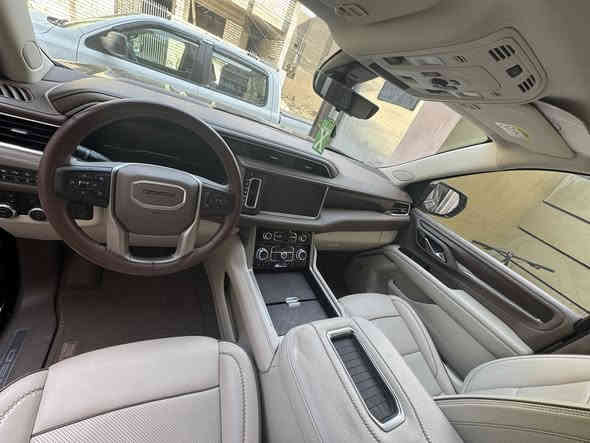 السلام عليكم ورحمة الله وبركاته
 للبيع — GMC Denali 2022 (وكالة المنصور)
رقم أربيـل سنوية بأسمـي 
معروفة مواصفات الدنلي تجي اعلى فئة فول الفول 
المحرك مفتوح شركة مبدل بطل والتقرير موجود
بدون اي نقص أو ضرر مكفولة كفالة عامة ماعدى شوية صبغ بركن الدعامية الأماميـة
السيارة على ايدي صار سنتين وخير من الله كلشي مناقصها
ماشية 68 الف كم 
السونر مرفق بالمنشور 
السعر 530 
اعتذر عن المراوس بيع فقط..
مكاني بغداد /حي الجهاد 
***********
