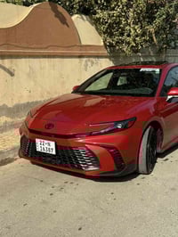 كامري SE هايبرد • ٢٠٢٥ • ٤٠ الف