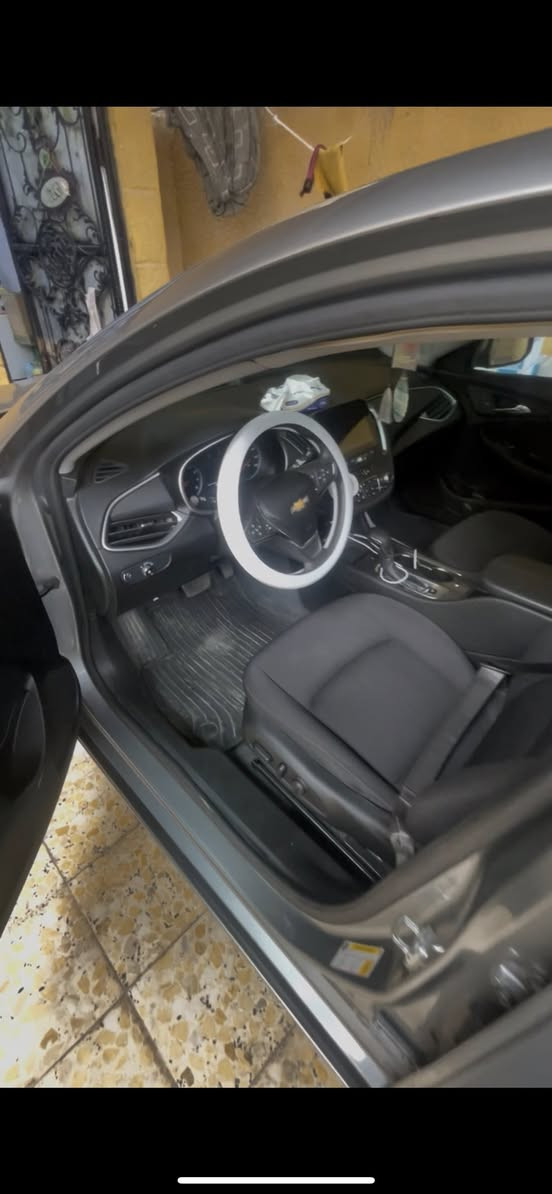 ماليبو 2025 حره بدون رقم فول ماعده تنته  ماشيه بس 15الف السعر 130 وبيه مجال قليل ماموجود على نت اتصال ***********
