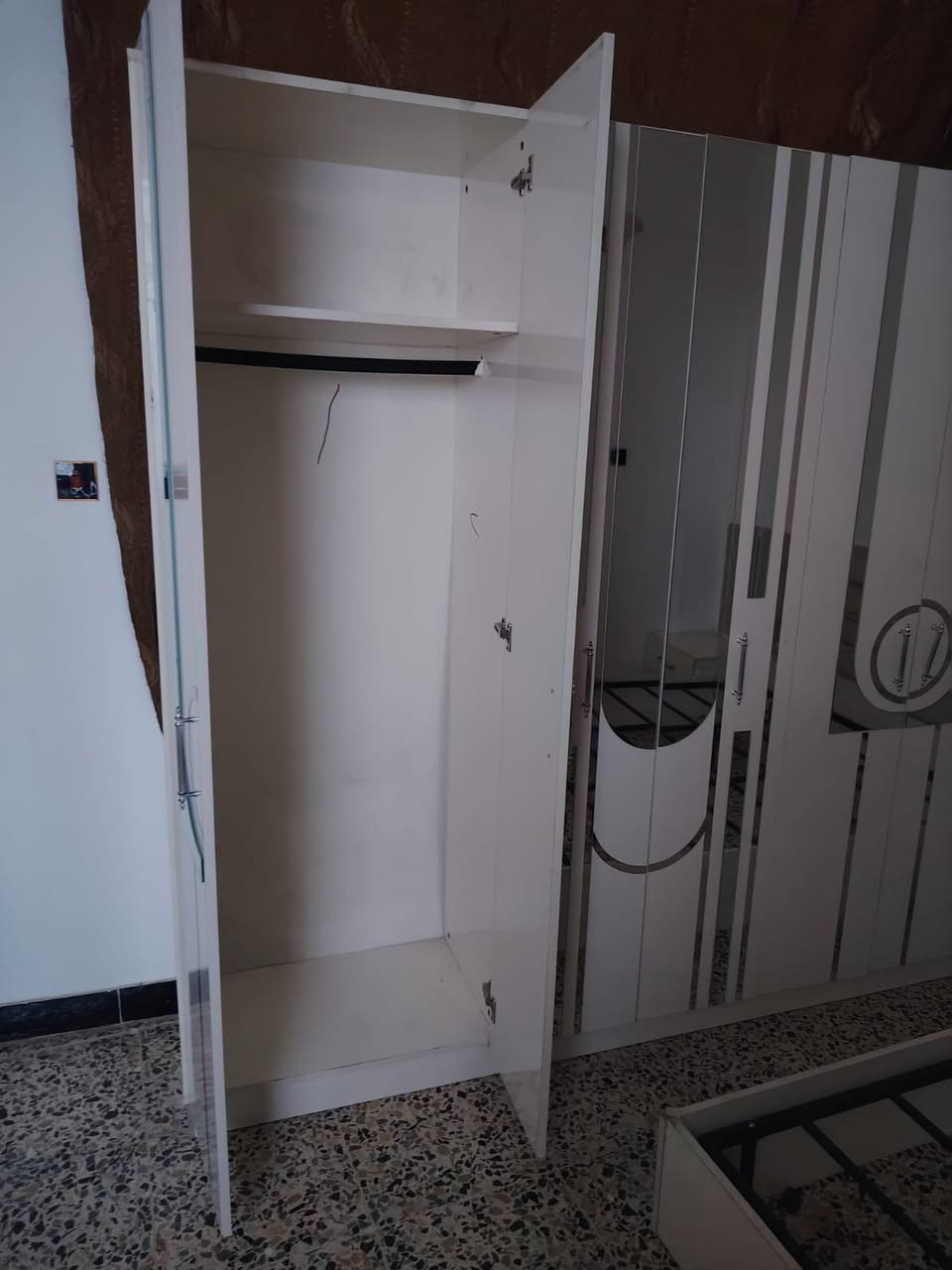 مابيهة ضرر قفلهة٣٠٠بدون دوشك  وهاي الي مبينه بلجربايه مماثره يرادلهة ضب وتكعد عدل


**إذا كنت صاحب هذا الإعلان وتريد حذفه لأي سبب، رجاءا أرسل رسالة إلى الدعم الفني**