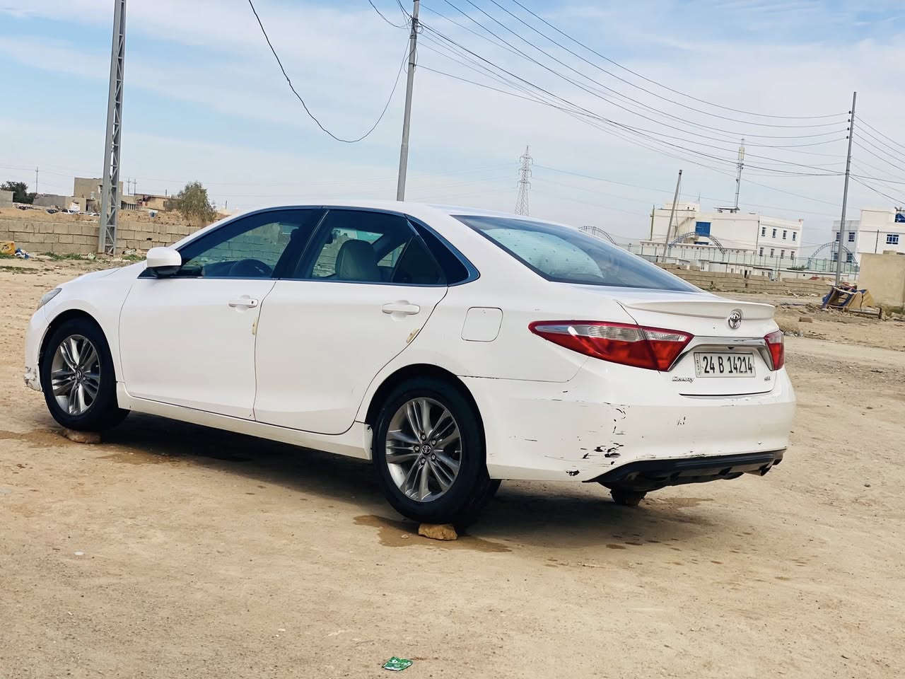 كامري
2016se
رقم دهوك 
ضرر قطعه وحده بچم كبس 
الباب خلف السائق
المواصفات 
كشن جلد  +تحكم كهربائي
تشغيل عن بعد 
لايت زنون 
تخم تاير جديد 
ويل كب  نضيف
رقم دهوك تحويل ثاني يوم 
للاستفسار الاتصال 
***********
***********
 صلاح الدين
