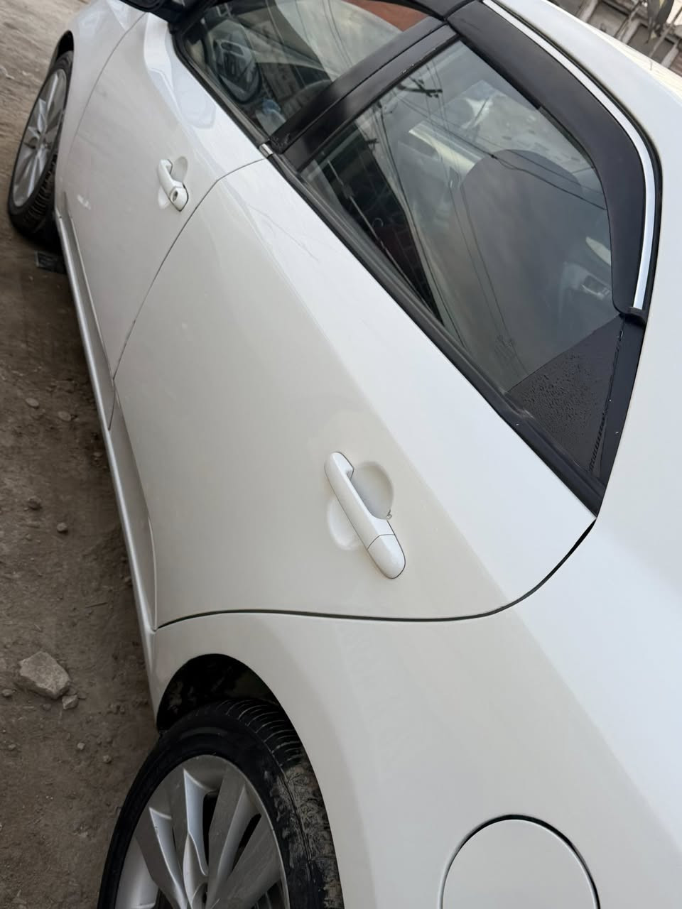 سلام عليكم سيراتو ٢٠١١ اربيل رقم جديد مكينه كير حداديه تبريد تدفئه كل جديد  بيه جاملغات خلفيه  صبغ الاتصال ع الرقم *********** السعر قفل ٨٥
