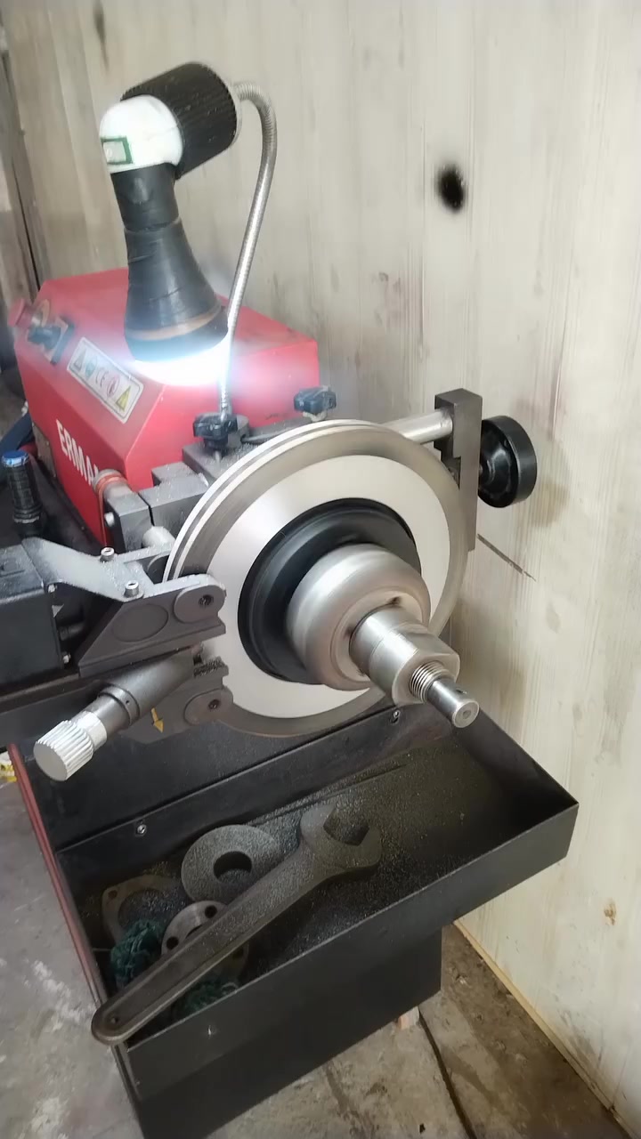 تورنه تصفير فلنجات فقط أمامي سعره 15 ***********
