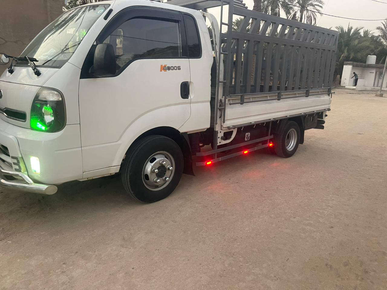 كيه فحل 2013 كفاله من الضربه سياره جاهزه تحويره  14 مكانه ناصريه سوق الشيوخ  السعر 115  رقم الموبايل ***********
