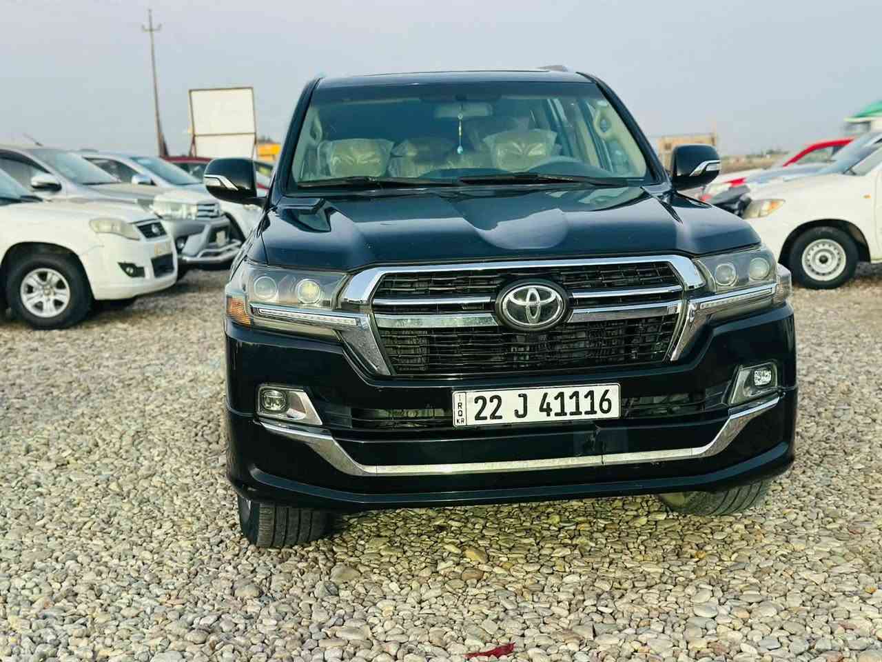 لاندكروز موديل 14محدثه 21 هسه جديده تحويل ثاني يوم تبريد 3 قطع 7 راكب بيها رشه نص الجاملغ الخلفي اوشبر من الباب ***********وتساب وا تجي خاص
