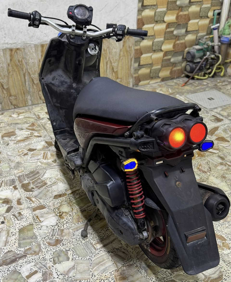 سلام عليكم سكنس جبلي مديل ١٤ دراجه فول نضافه مكفوله كفاله عامه شلعه معدل فول ابد ما بيهه نقص قبل ٥ اشهر نازله رمبه اوراقهه موجوده دراجه جديده بمعنه الكلمه كهربايات كلهه شغاله مكينه ناعمه ما تنسمع  سعر ٩٥٠ بغداد المشتل 
***********
