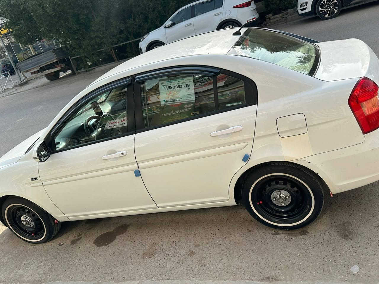 السلام عليكم
اكسنت ٢٠١٠ خليجي مكفوله من كل النواحي
دوشمه عام
تخم تاير جديد
باتري جديد تبريد ثلج
مكينه ١٦٠٠ لا تبخير ولا تنقيص
صدر جديد
سونرها موجود
سياره احلى من الصور بعد
السعر ٩٨ وبيها مجال قليل كلش
*********** بغداد
