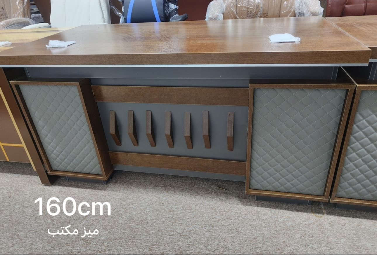 السلام عليكم
1 / ميز مكتب  قياس 180 cm مع ملحق
2/ ميز مكتب قياس 160 cm
3/ كراسي متحرك عدد 2
للعلم استعمال شهر واحد فقط بعدهن بحالة الجديد وتجي تشوف وتفحص
مكاني البصرة ابو الخصيب
السعر 650 ومجال للشراي


**إذا كنت صاحب هذا الإعلان وتريد حذفه لأي سبب، رجاءا أرسل رسالة إلى الدعم الفني**