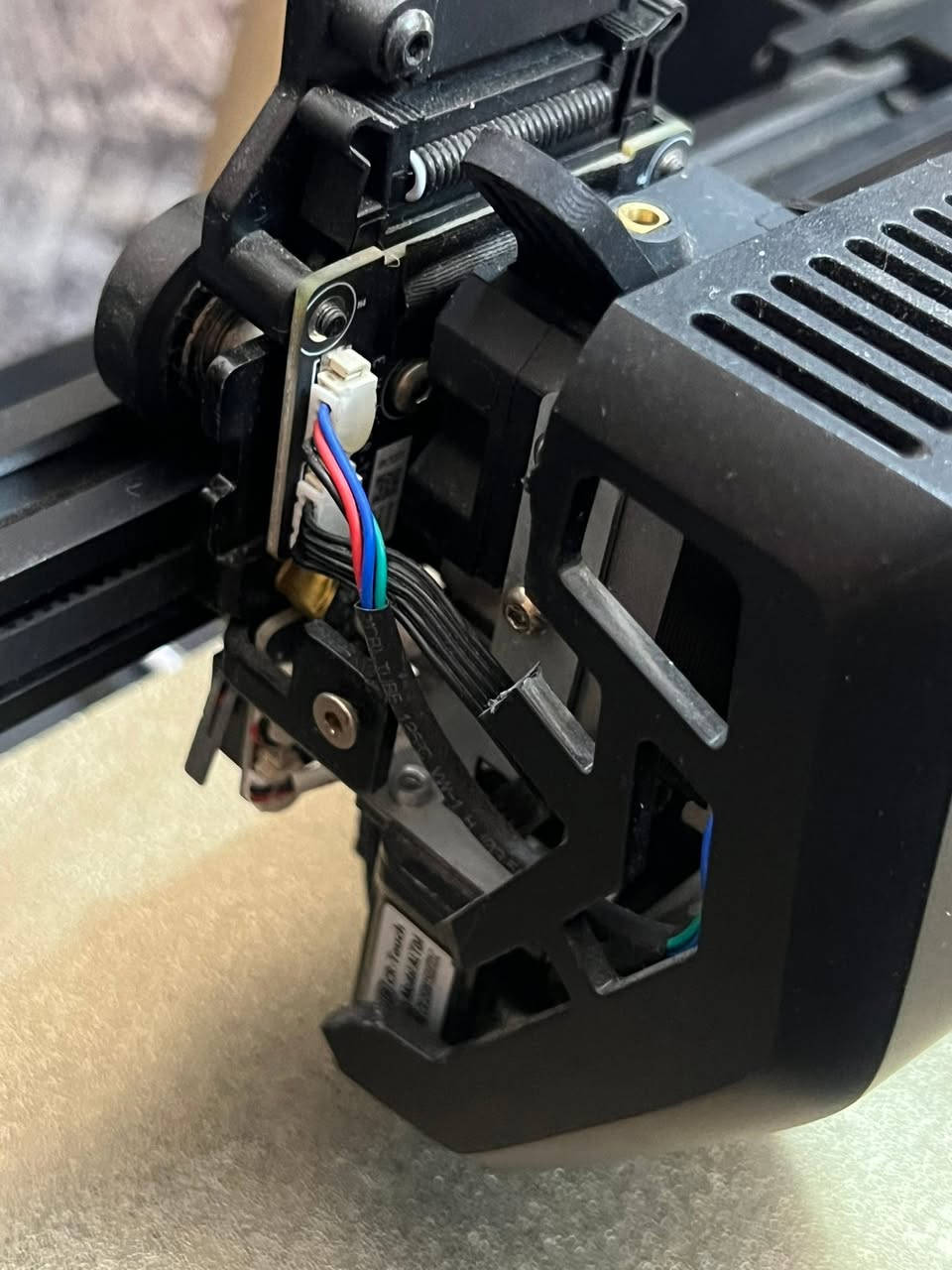 سلام عليكم عندي طابعه ender 3 v3 se اشتريته قبل 5 شهور كارتونه وياه شغال بدون اي مشاكل بس قطعه بلاستيك مالتها الي بصفها انكسرت ووياه سرير اضافي ووياه فلمنت 2 جديد من شركه sun ووحده بس مفتوح ما مستعمل و 4 مستخدم ووياه اكياس ساحب هوا يعني يحافظ على فلمنت من شركه sun اكتبلي سعرك جوه مكاني كركوك ماعندي توصيل


**إذا كنت صاحب هذا الإعلان وتريد حذفه لأي سبب، رجاءا أرسل رسالة إلى الدعم الفني**