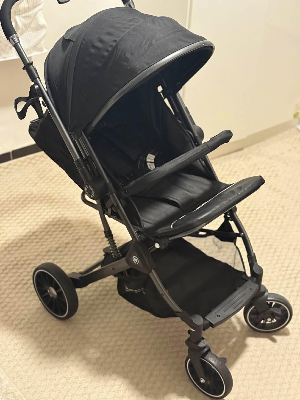 مرحبا ماميات جميلات♥️✨ 
عندي عربانة طفل من ماركة kidilo الالمانية منام وجلوس وتتغير يدتها امام وخلف مع مخزن اسفل العربانة للجنطة نظيفة كلششش  اخذتها ٨٩ورايدتها  ب٥٥


**إذا كنت صاحب هذا الإعلان وتريد حذفه لأي سبب، رجاءا أرسل رسالة إلى الدعم الفني**