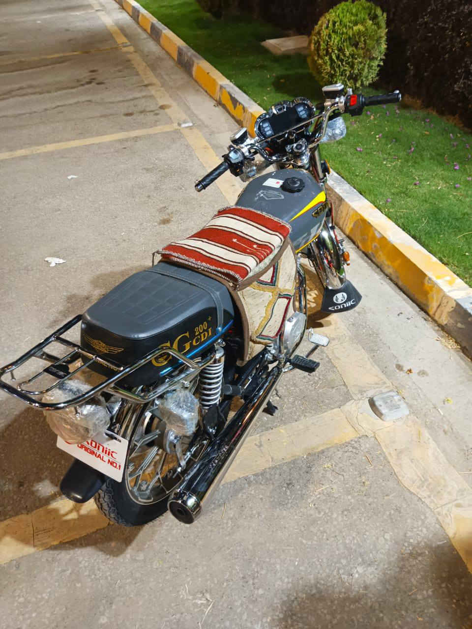 دراجه 5 قير 24 اوراق سكنر دراجه مكفوله كفاله عامه ما بها نقص من البرغي مكانه العوينه تيل 116 شارع بغداد رقم الهاتف ***********
