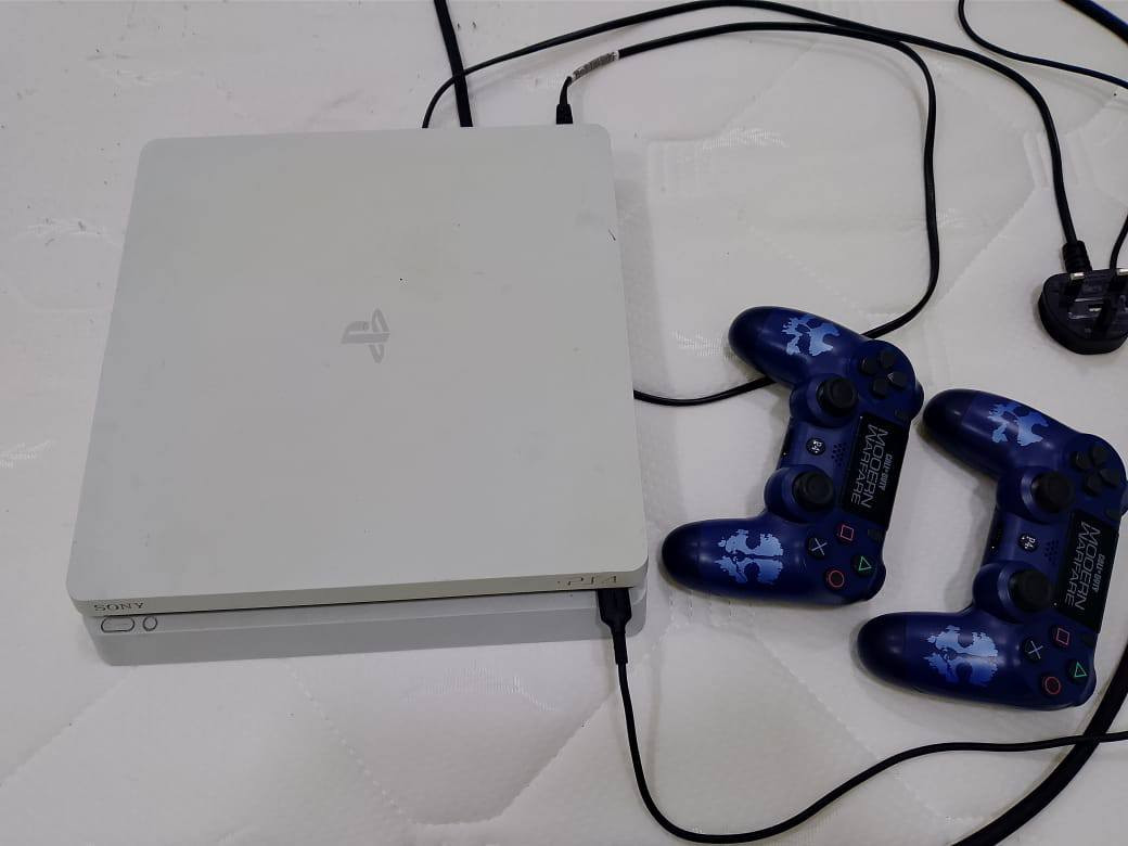 سلام عليكم شباب عندي بلي فور لبيع سعر 350 وبي مجال شويه مكان بغداد مدينه الصدر الاستفسار ***********
