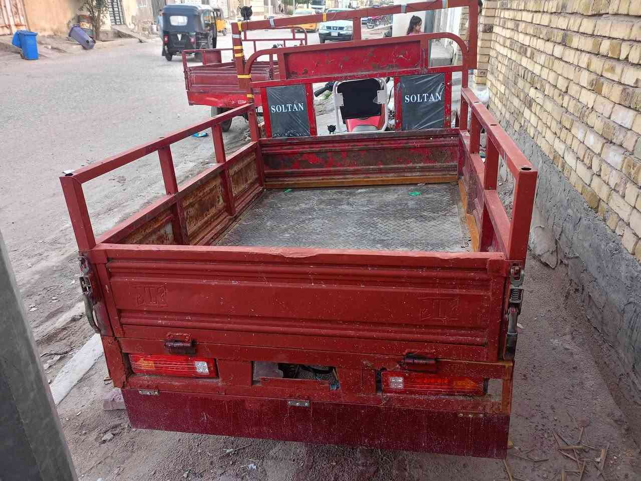 يسلام عليكم عل بركت الله ستوته 2011 ستوته نضيفه وحلوه كهربائية كله جديده محرك صلطان شاصي حيل نضيف مرتبه ما انقصه اي شي سعره مليون و250 وبيه قليل واني بخدمت شراي وهاذ رقمي ‏‪0778 386 4838‬‏ وهاذ رقم وتساب ***********
