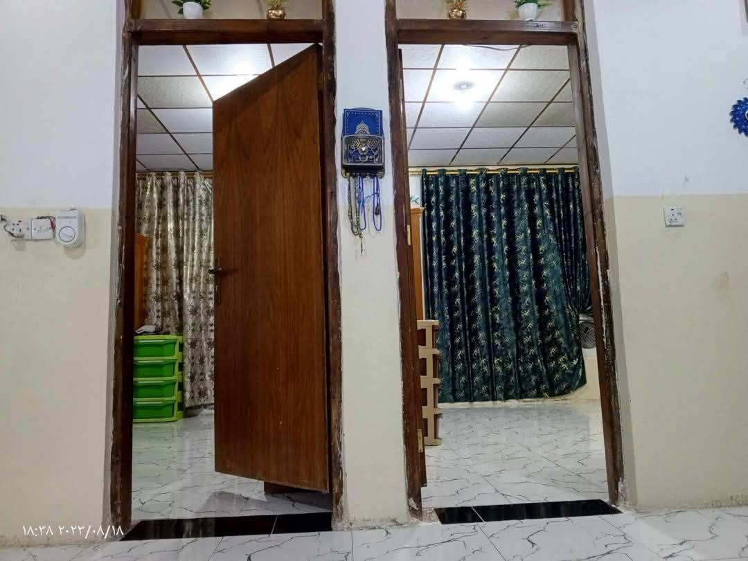 دار للبيع مساحة 240 زراعي ام العضام قرب جامع سبل السلام للاستفسار ***********للاستفسار

