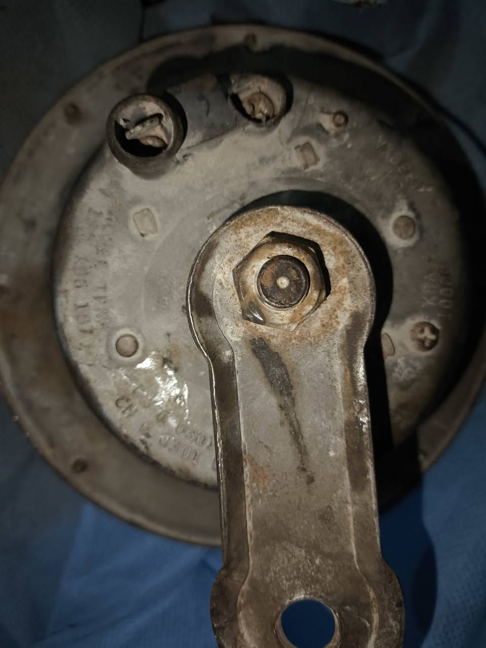 السلام عليكم 
هورنات بوش الماني اصلي واحد بيهن ما يشتغل قيم بل يرضي الله او اخذهن متواجد خاص او واتساب  ***********مكاني نجف
