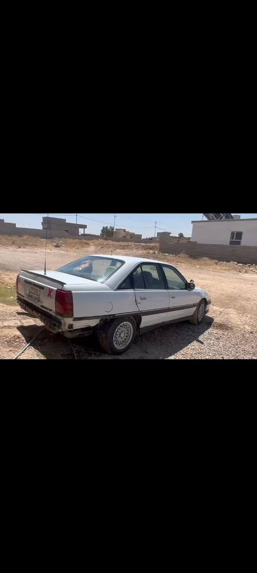 السلام عليكم لبيع
اوبل اوميكا 20 موديل 92 
كير محرك بلشرط 
صدر 80/100
تواير جدد 
سنوية منتهي صار سنة رقم سليمانية شرط التحويل 
تتنتة بلادي 
ملاحظه الدعامية مشدودة 
مراوس بيم أم فقط أو بيع 
***********
