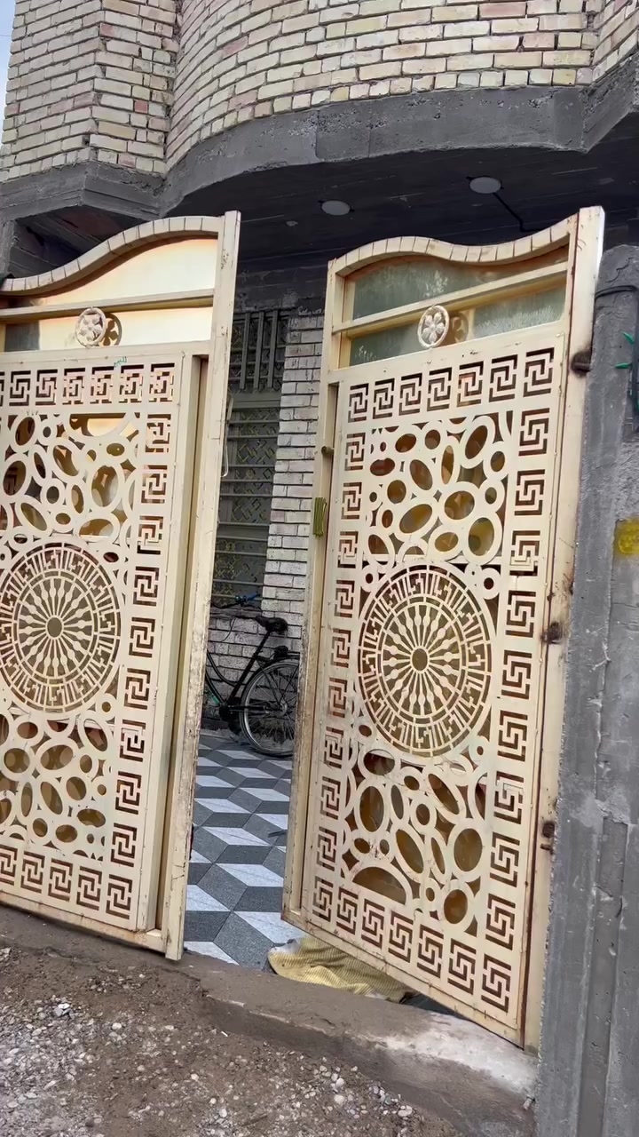 بناء حديث درجة أولى 
بيت جاهز مكان قريب الشارع الرئيسي قرب مجمع الحياة الطبي 
مدارس ومستوصف يبعد 200 متر مشمول بالتطريب  حي البتول شارع بيت دايش السعر واتس آب تعليقات ممتواجد 
*********** @ ***********
