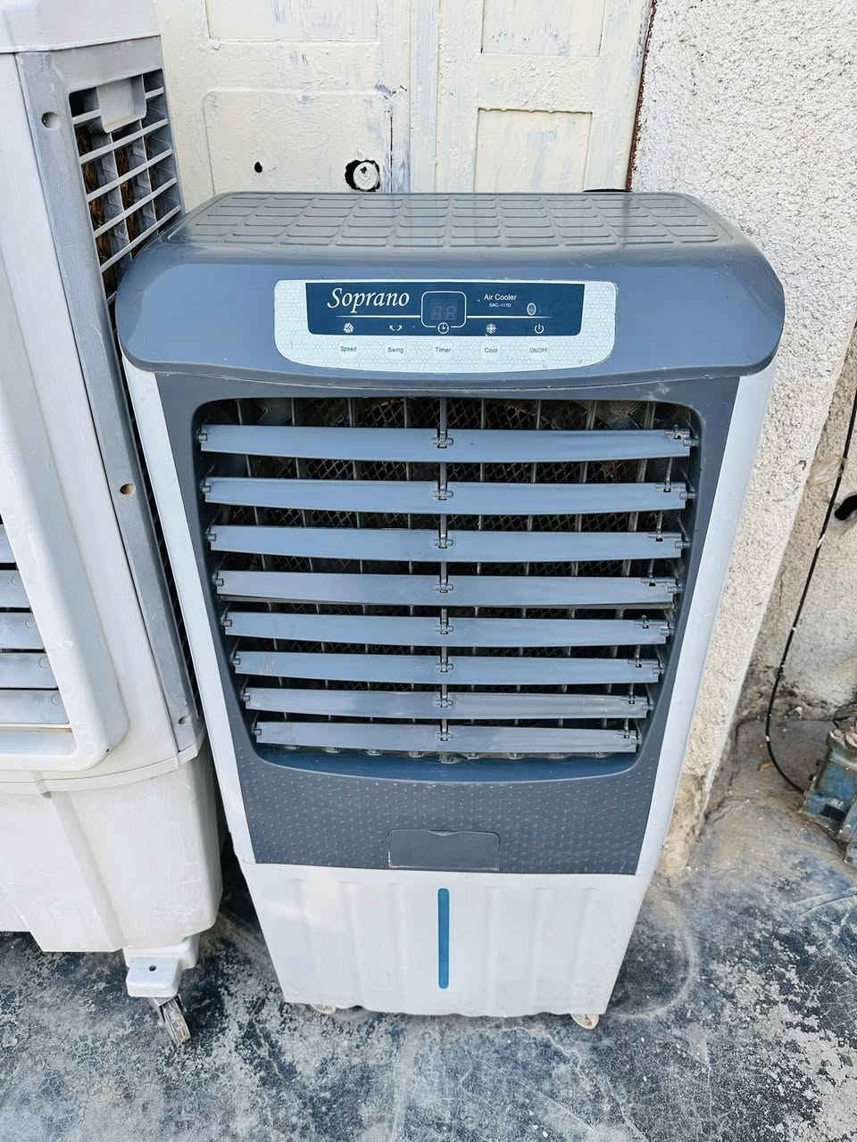 كونفيرات عدد ٢ حجم كبير حجم وسط نظيفات وشغالات ع الفحص حلفات سليلوز جديده عنوان بغداد الكرخ *********** وتساب موجود
